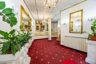 Отель Hotel Carpati Imparatul Romanilor Бухарест-7